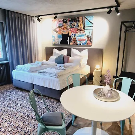 Ferienwohnung Xzllenz Kueche Bad S-Bahn Parken Smart-Tv Wellbeing Neunkirchen am Sand Exterior foto