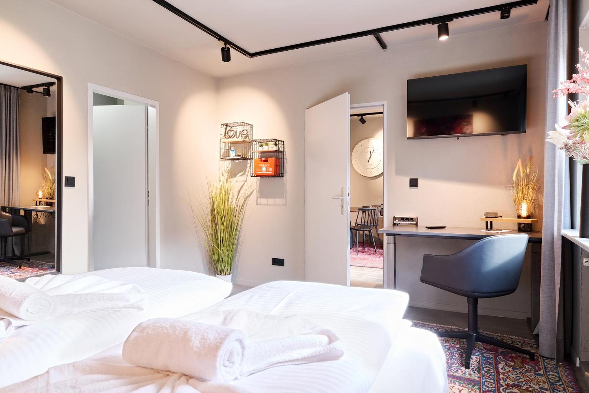 Xzllenz Kueche Bad S-bahn Parken Smart-tv Wellbeing Apartment