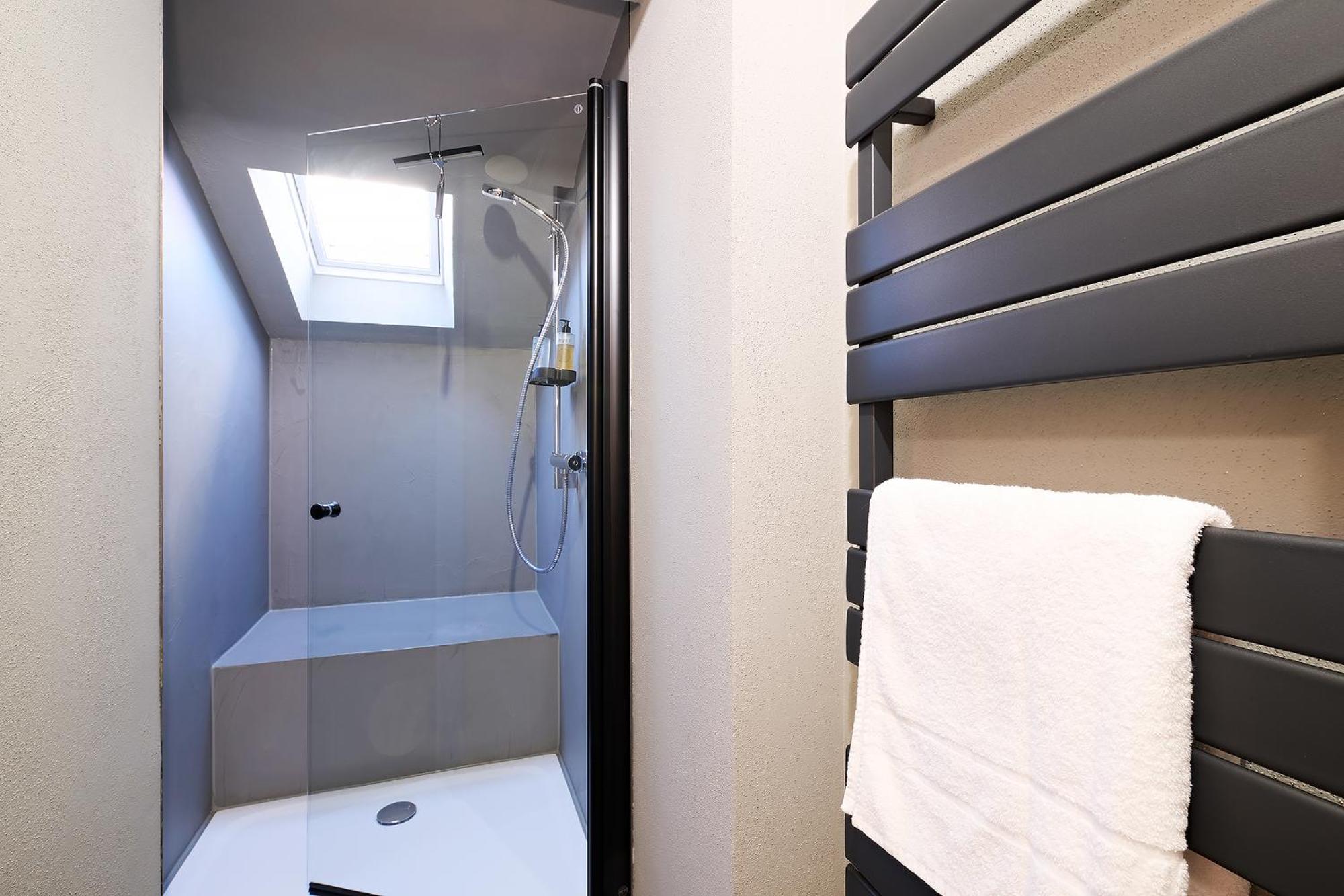Apartment Xzllenz Kueche Bad S-bahn Parken Smart-tv Wellbeing
